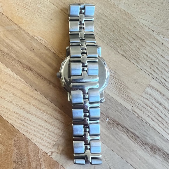 Citizen elegance ladies black dial silver tone dress watch NEW BATTERY main image 4